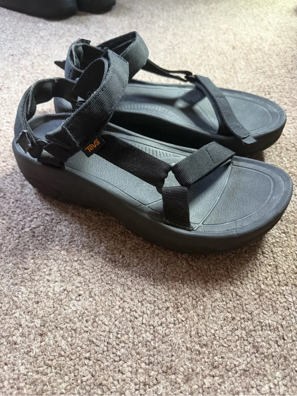 TEVA Flatform sandals